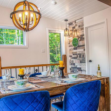 Chalet Woodpecker Lodge - Chaleureux Avec Foyer. Orford 외부 사진